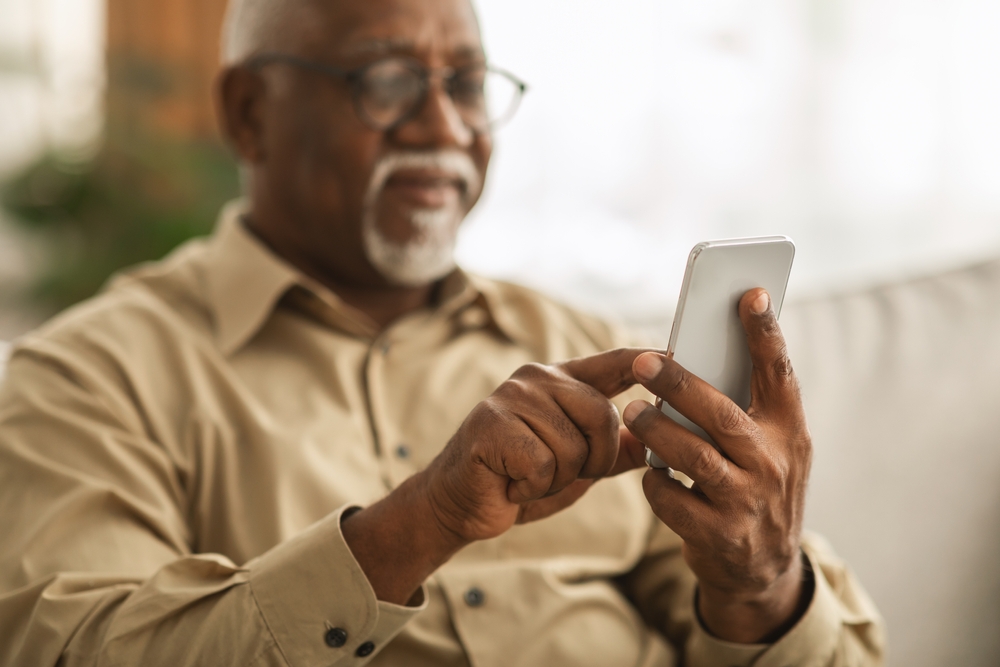 7 Must-Have Gadgets for Seniors That Are Actually Game-Changers (Not Just Hype)